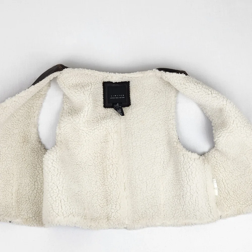 The Limited Brown Leather Sherpa Zip Up Vest. Medium - Picture 5 of 9